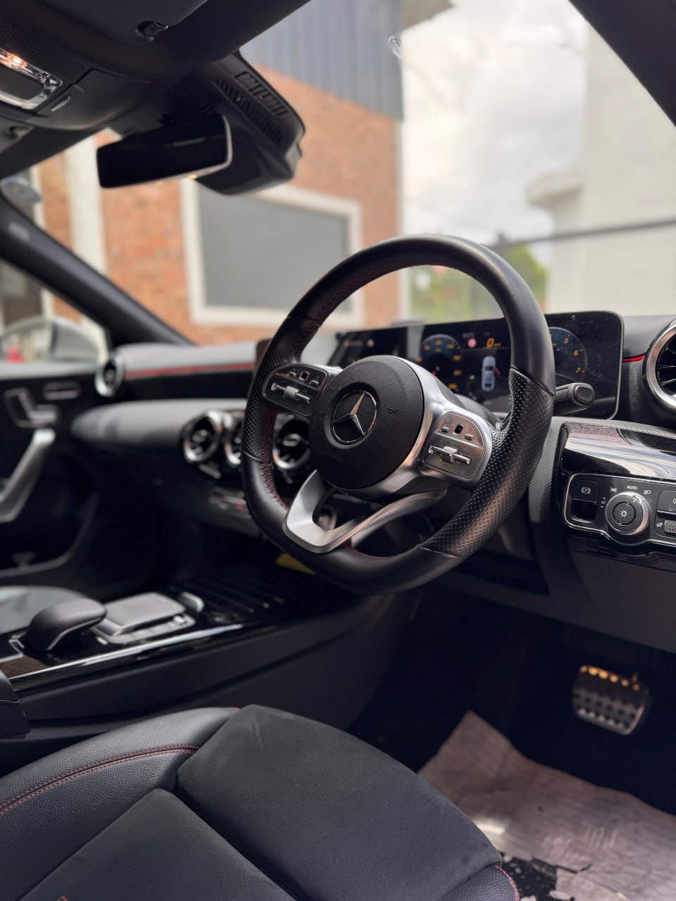 2020 MERCEDES BENZ A180 AMG SEDAN 1.3T