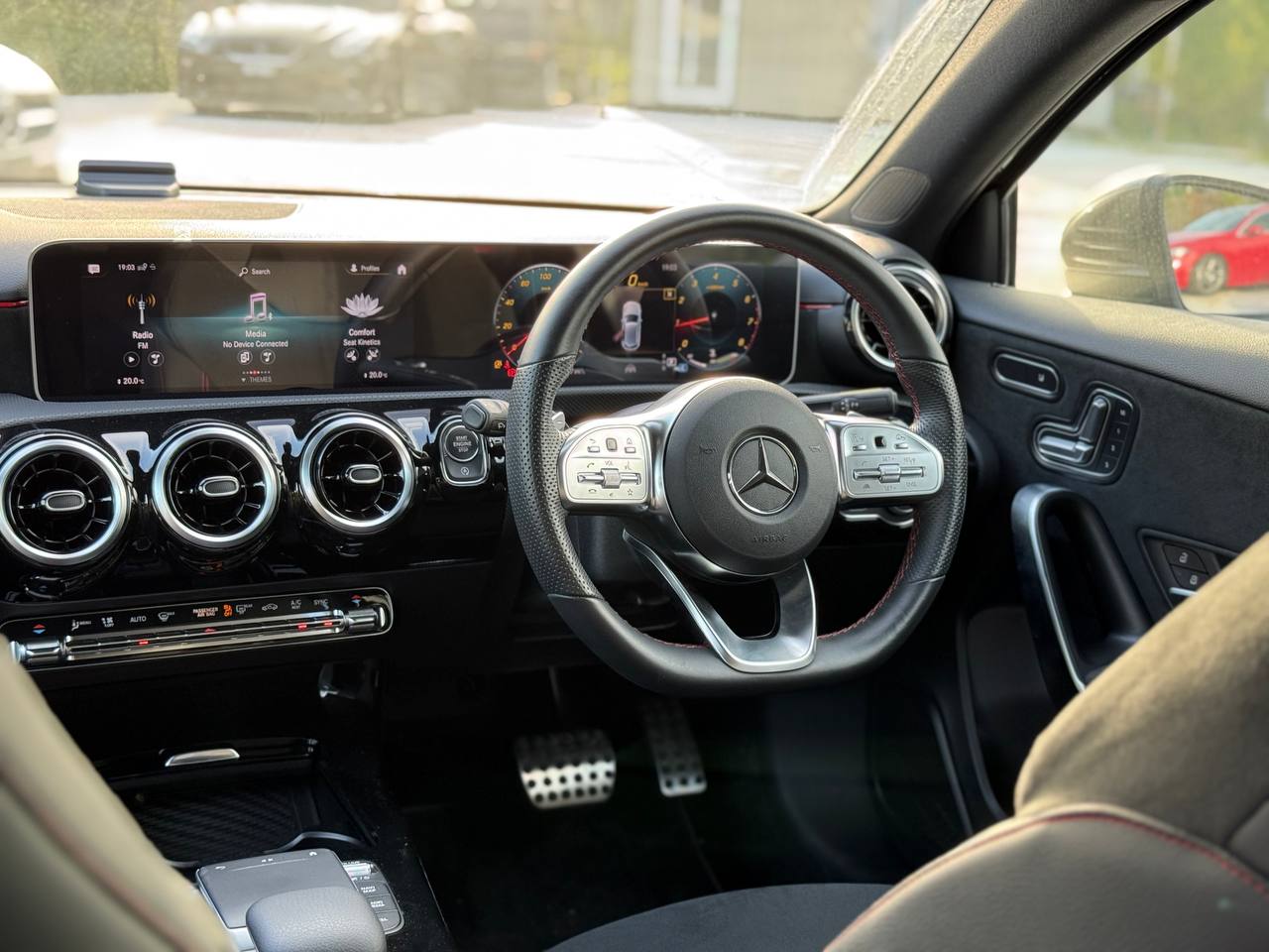 2020 MERCEDES BENZ A180 AMG 1.3T