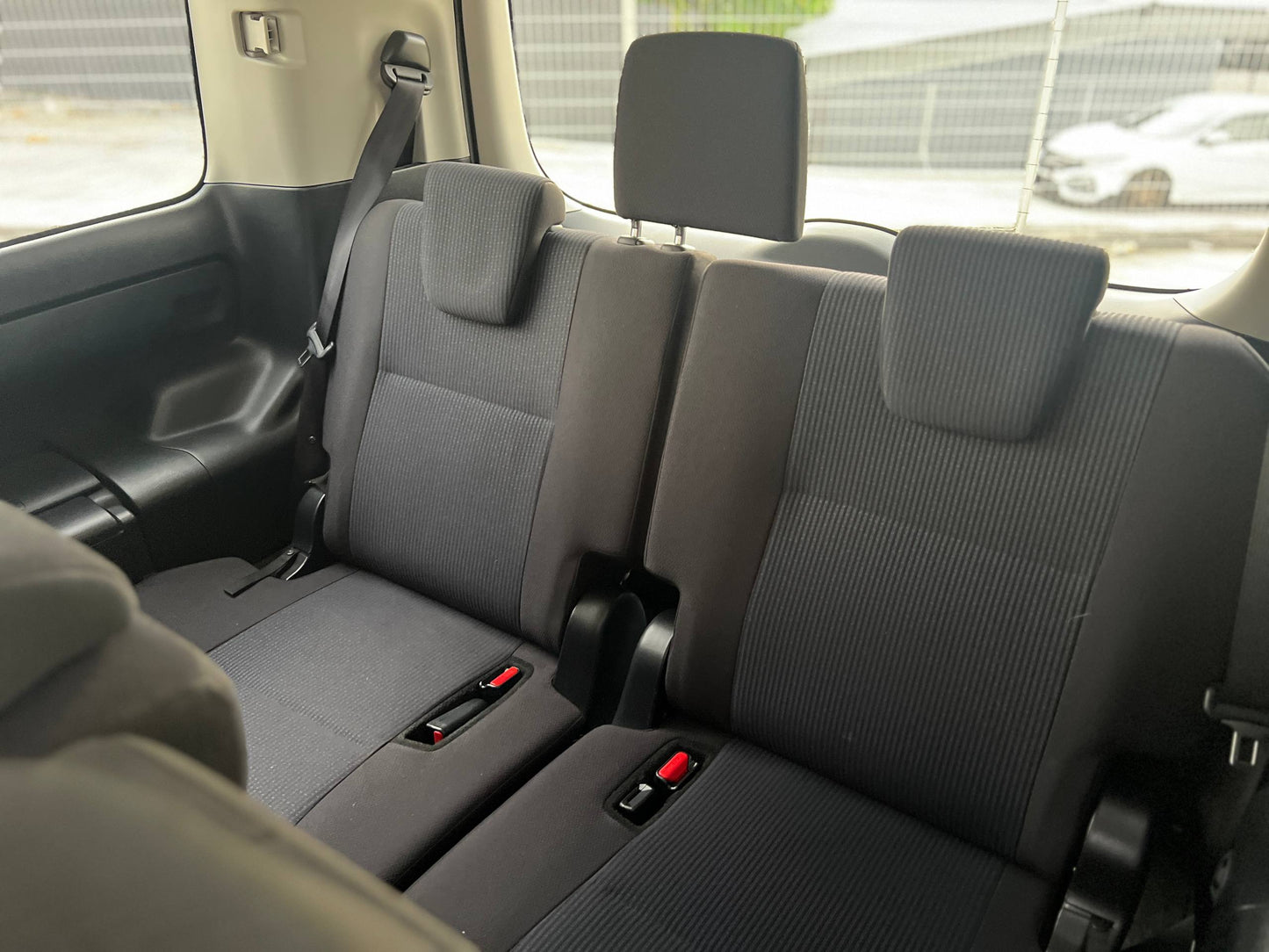 2021 TOYOTA NOAH 2.0X