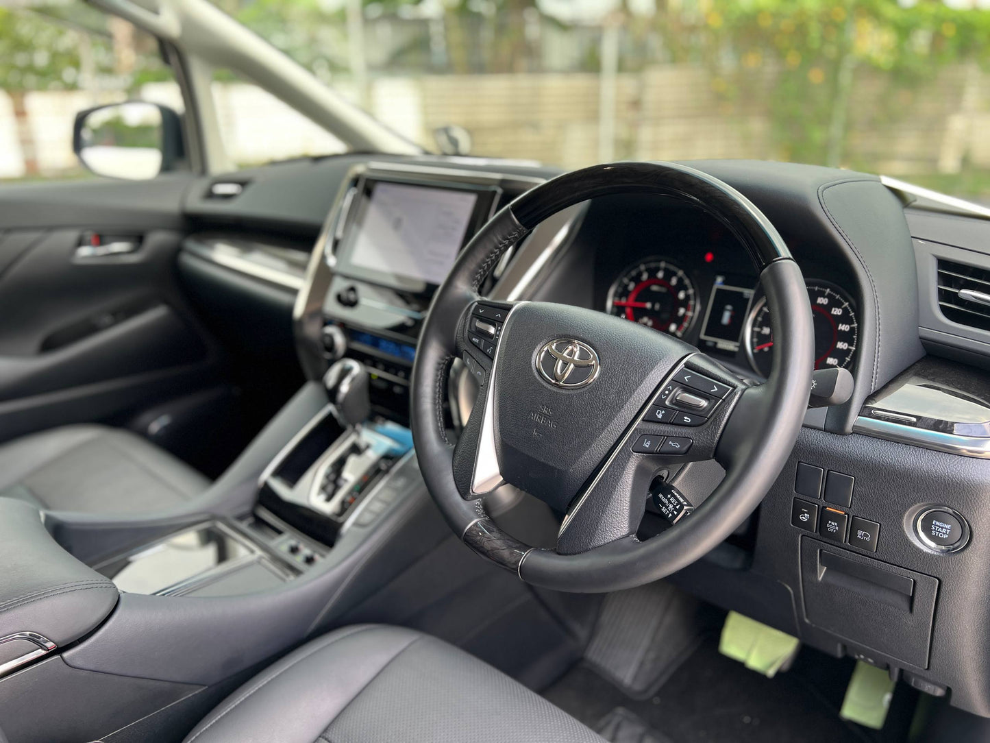 (MERDEKA SALES) 2022 TOYOTA ALPHARD 2.5 SC