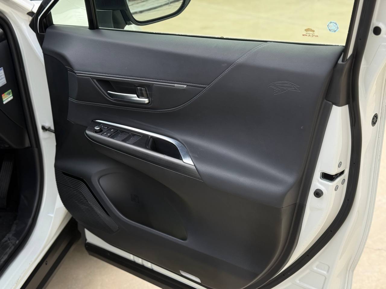 (MERDEKA SALES) 2020 TOYOTA HARRIER 2.0 Z HALF LEATHER