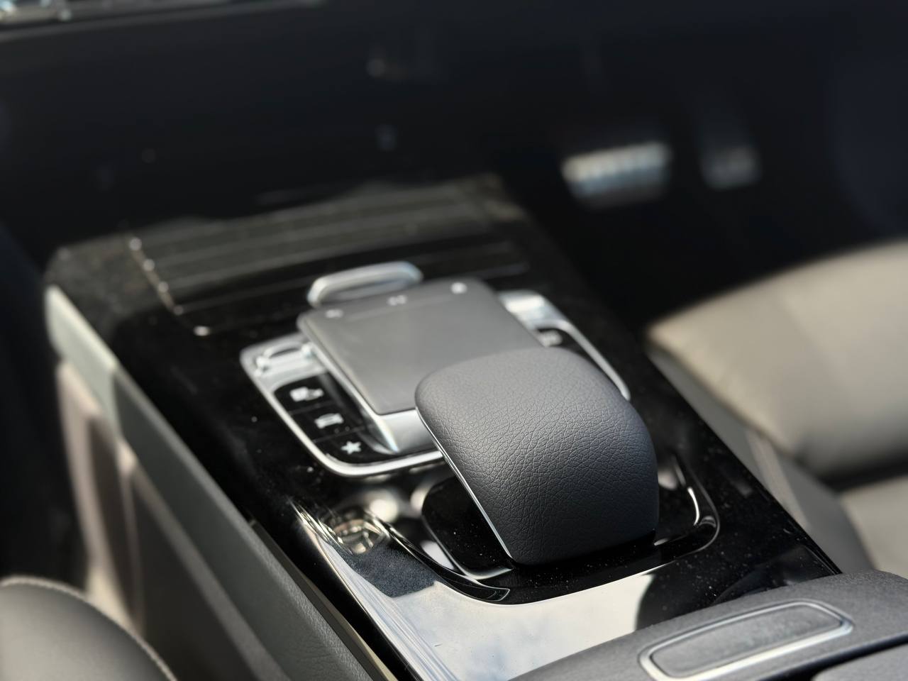 2021 MERCEDES BENZ A180 AMG 1.3T LEATHER EXCLUSIVE PACKAGE