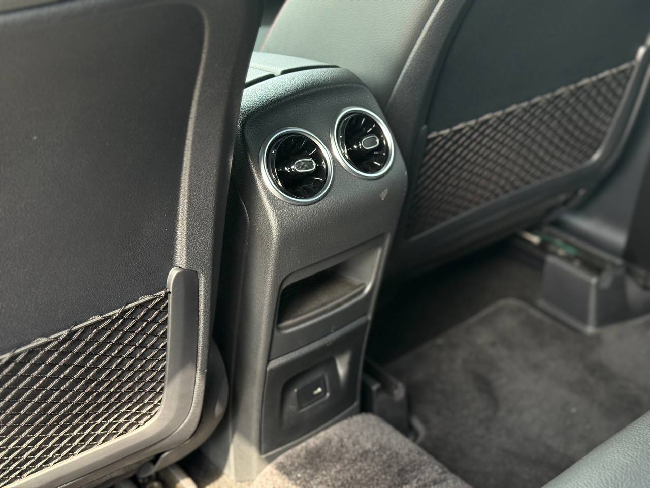 2021 MERCEDES BENZ GLB180 AMG LINE 1.3T