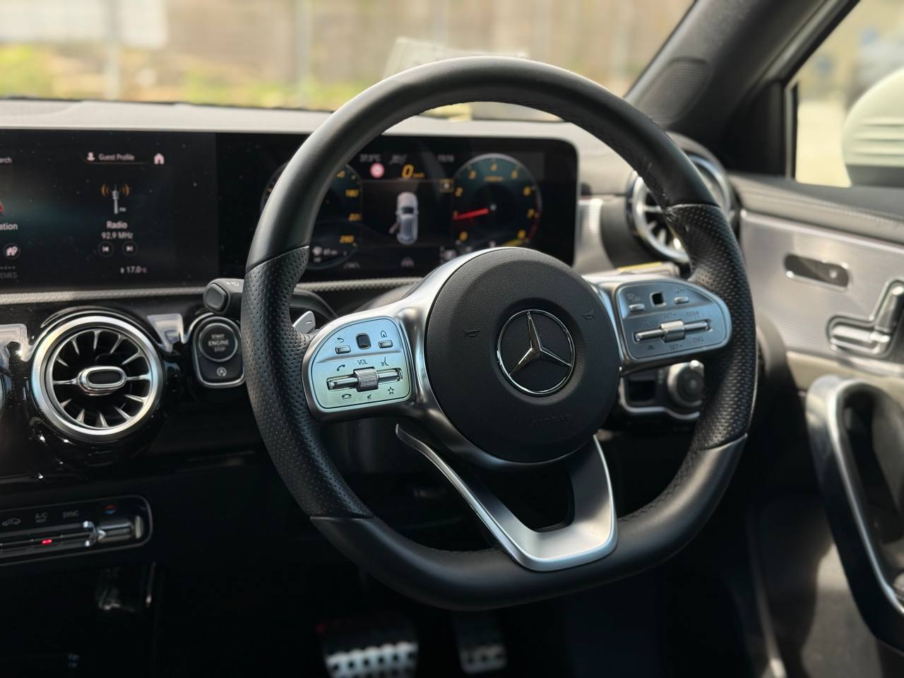 2021 MERCEDES BENZ A180 AMG 1.3T LEATHER EXCLUSIVE PACKAGE