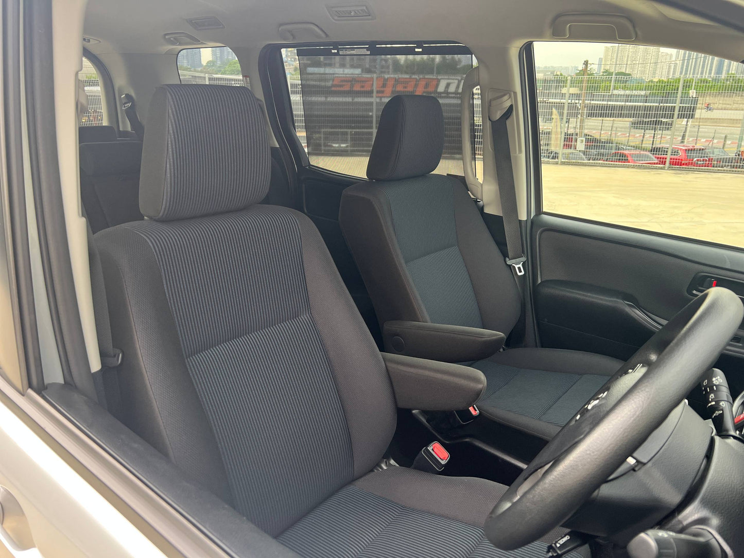 2021 TOYOTA NOAH 2.0X
