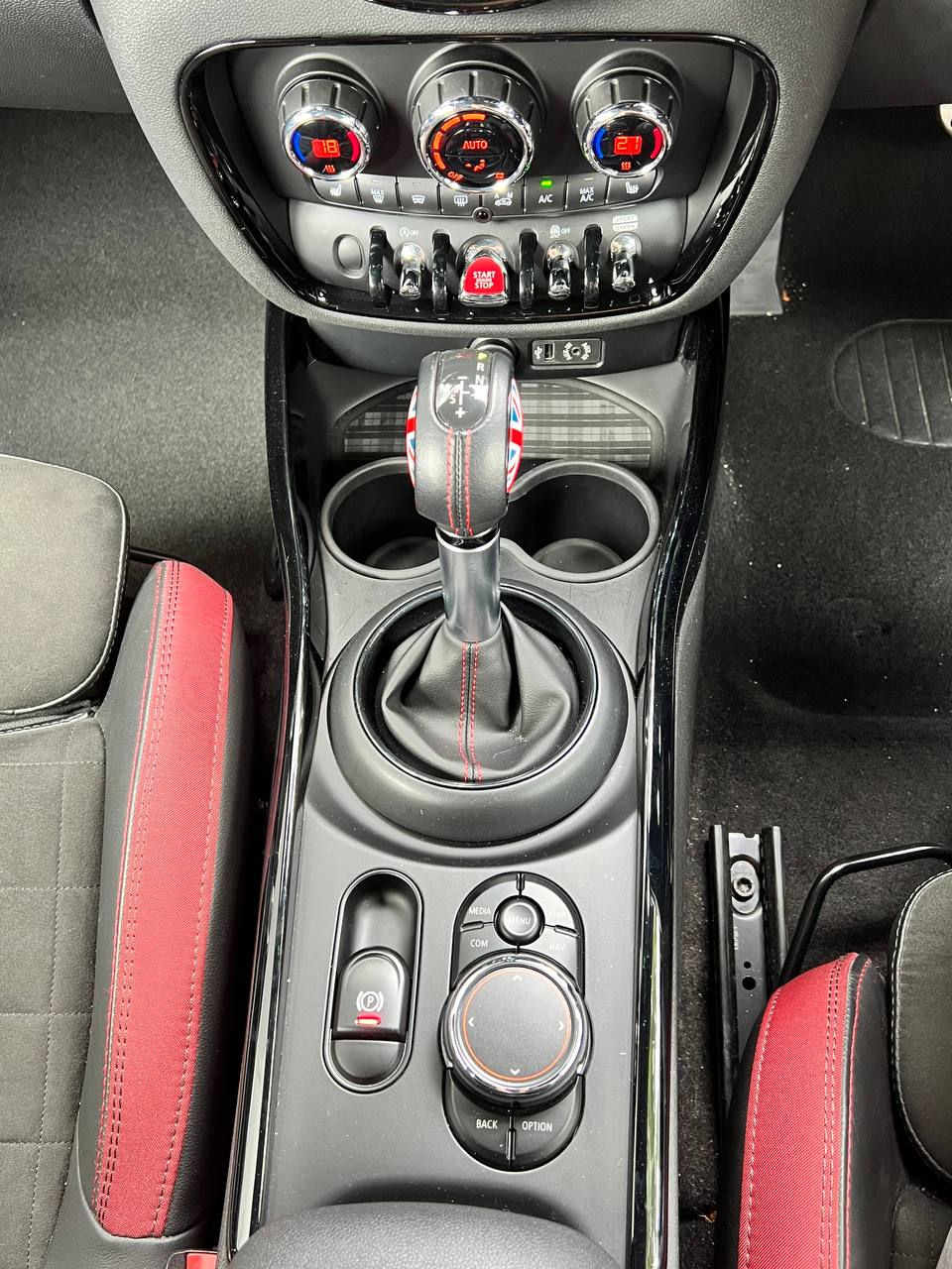2018 MINI COOPER CLUBMAN 2.0 JCW ALL4 (BLACK)