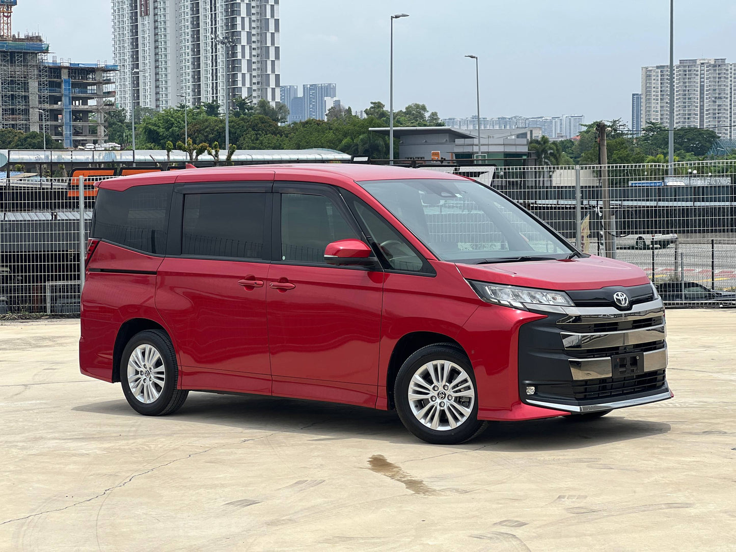 2022 TOYOTA NOAH 2.0 S-G
