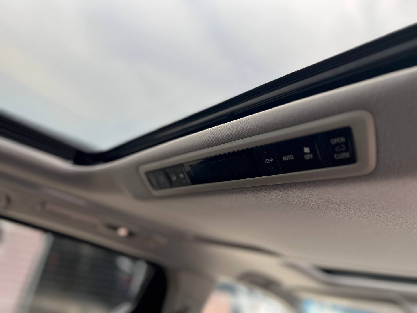 (MERDEKA SALES) 2022 TOYOTA ALPHARD 2.5 SC MODELLISTA