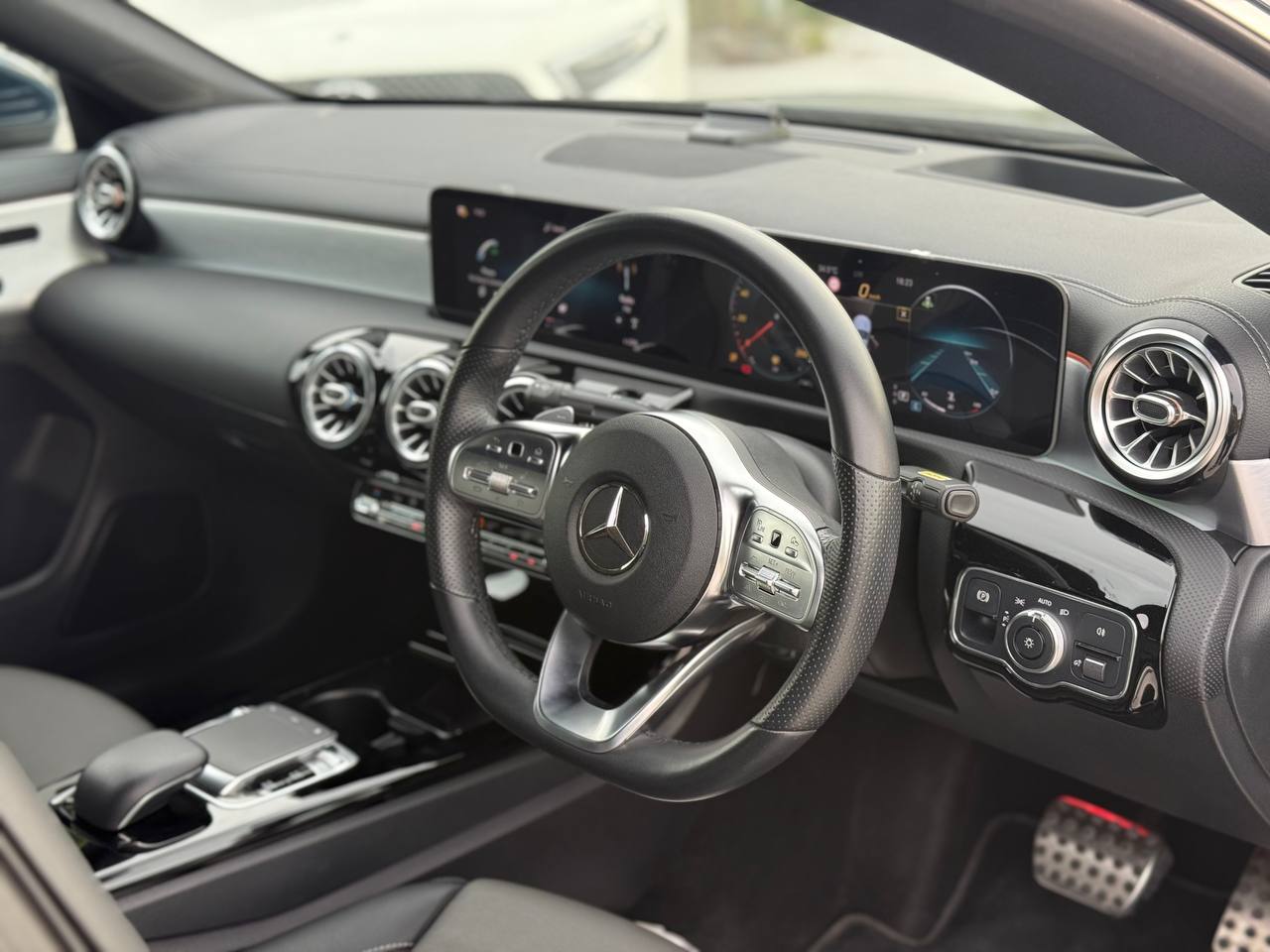 2020 MERCEDES BENZ CLA180 AMG LINE 1.3T