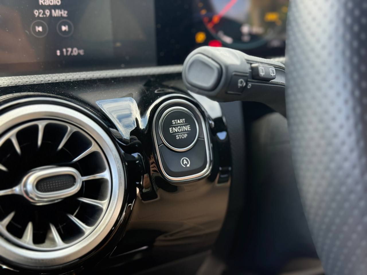 2021 MERCEDES BENZ A180 AMG 1.3T LEATHER EXCLUSIVE PACKAGE