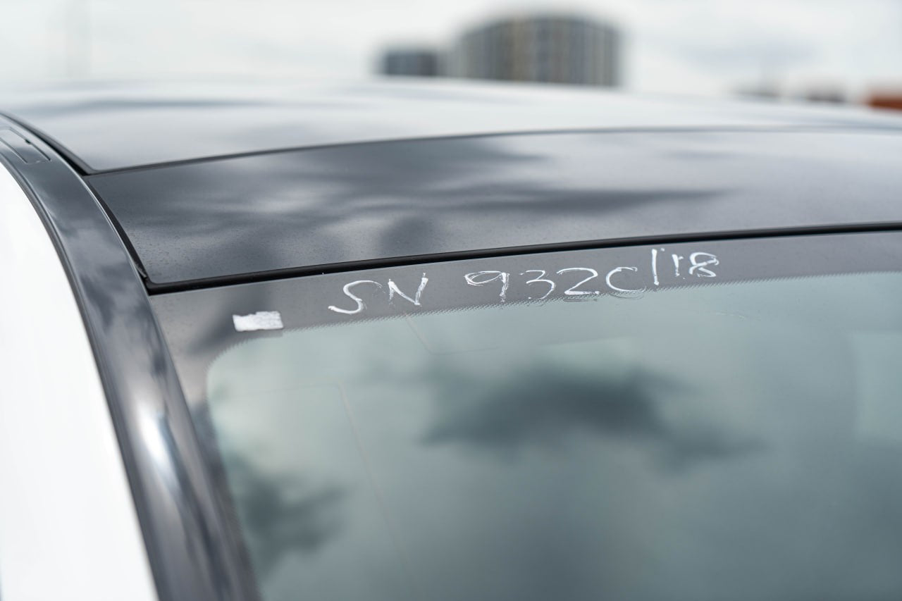 2018 MERCEDES BENZ E200 AMG SPORT 2.0T (WHITE)