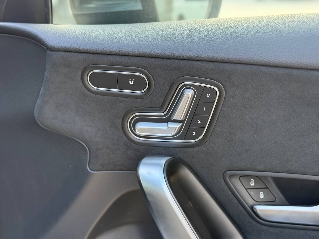 2020 MERCEDES BENZ A180 AMG 1.3T