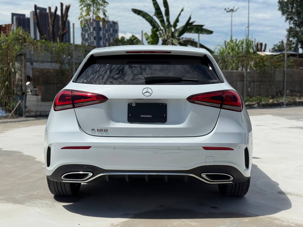2021 MERCEDES BENZ A180 AMG 1.3T LEATHER EXCLUSIVE PACKAGE