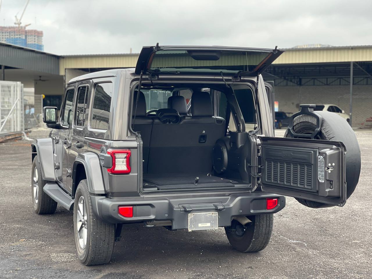 JEEP WRANGLER UNLIMITED SAHARA 4WD 2.0T