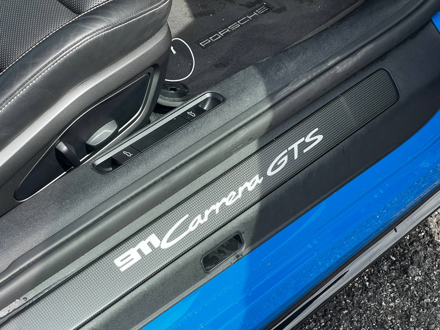 PORSCHE 911 CARRERA GTS CABRIOLET
