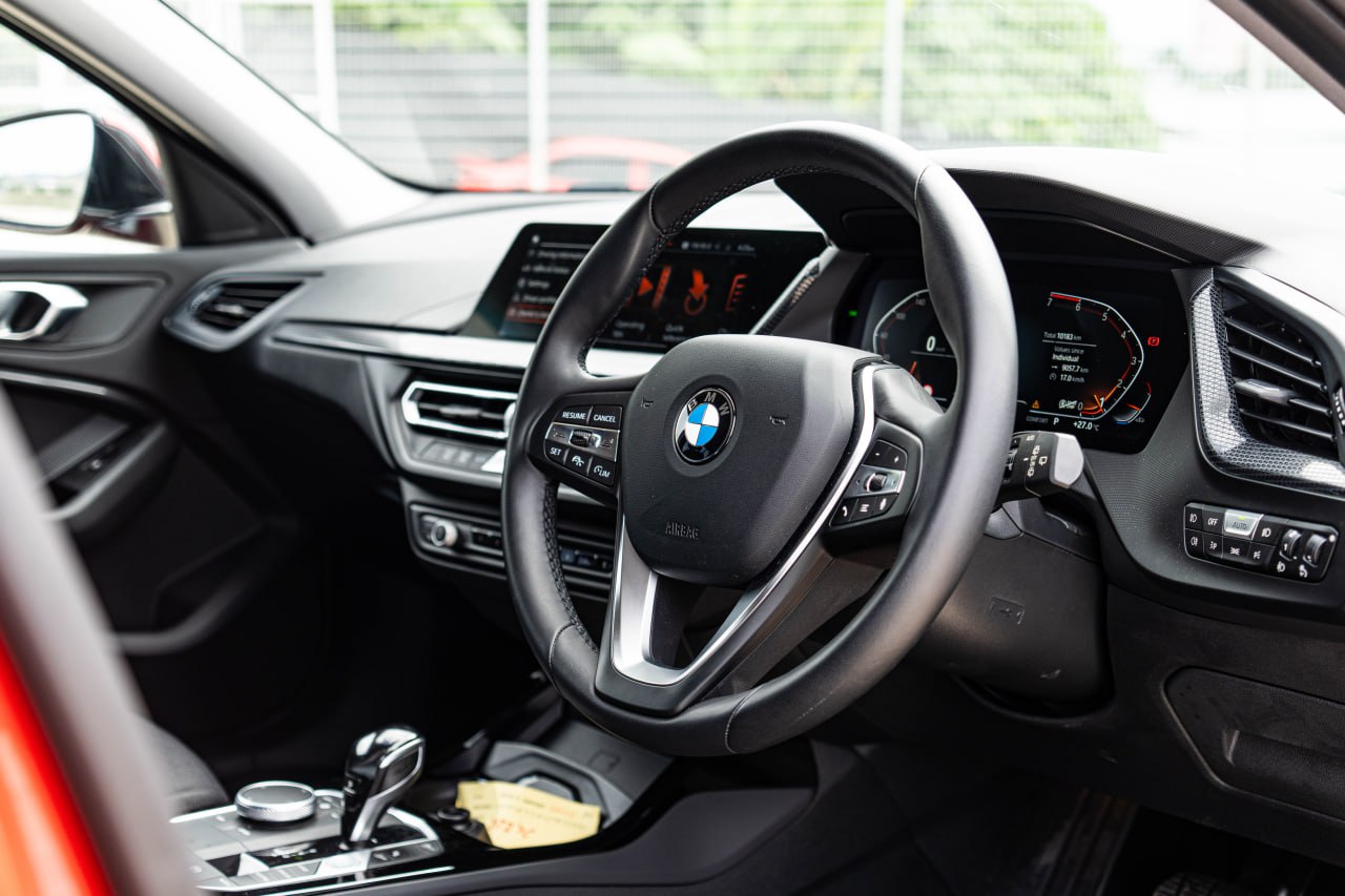 2020 BMW 118i 1.5T DCT (AT)