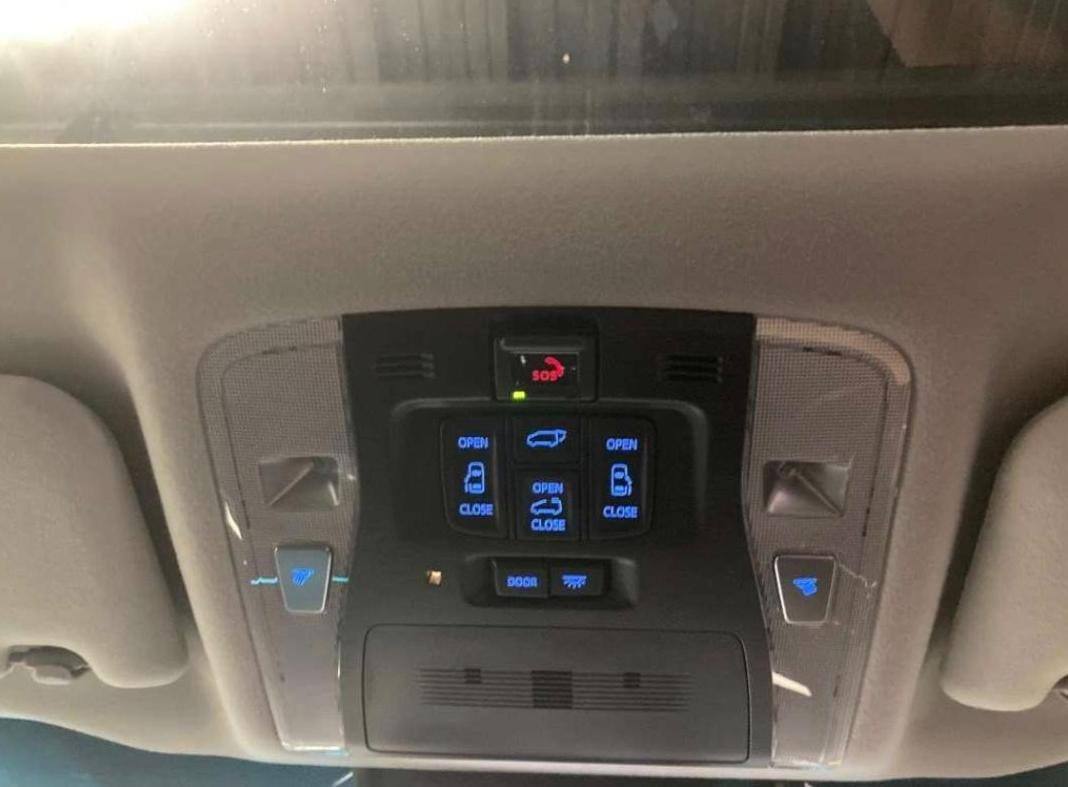 (MERDEKA SALES) 2022 TOYOTA ALPHARD 2.5 SC