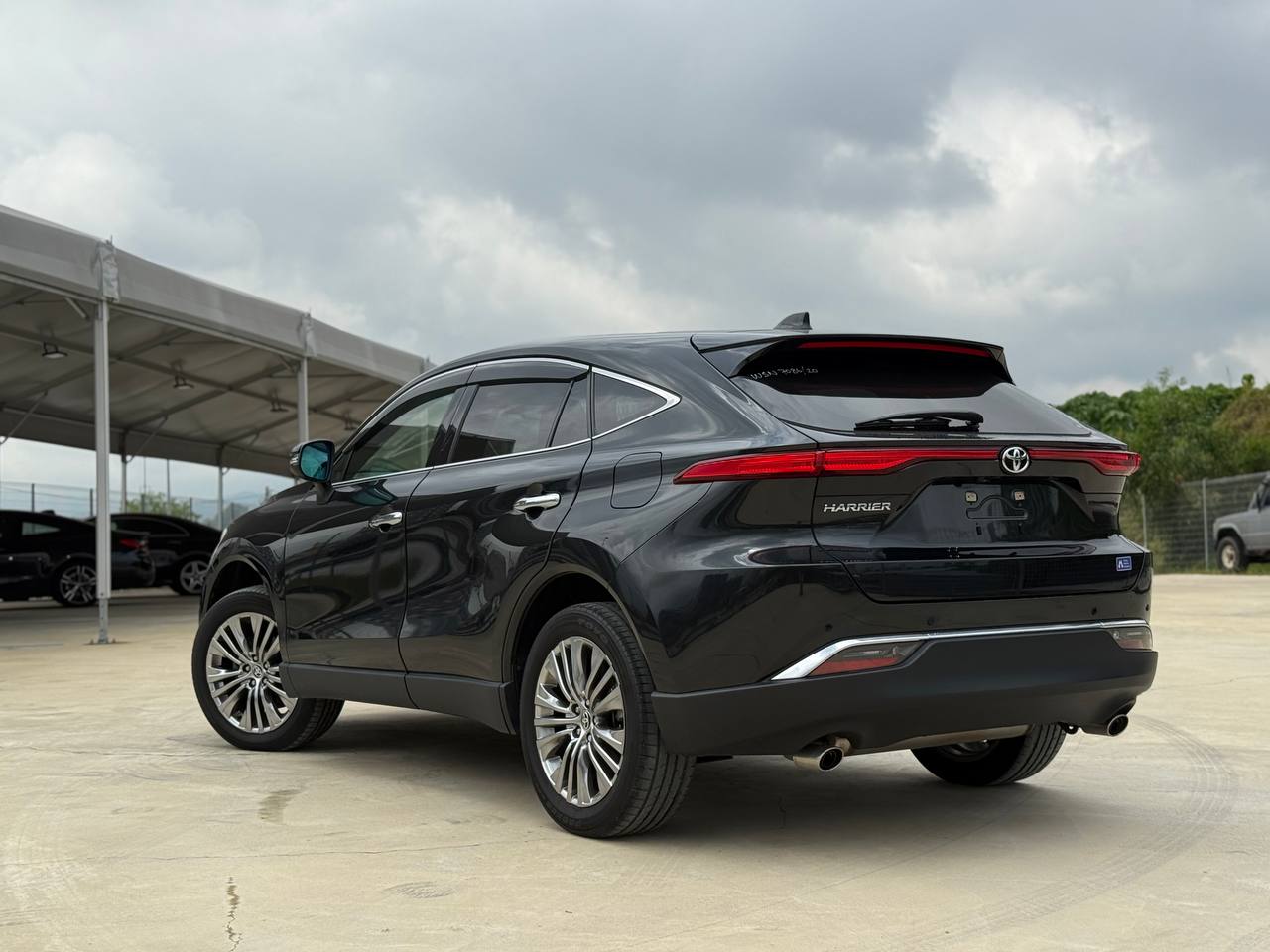 (MERDEKA SALES) 2020 TOYOTA HARRIER 2.0 Z HALF LEATHER