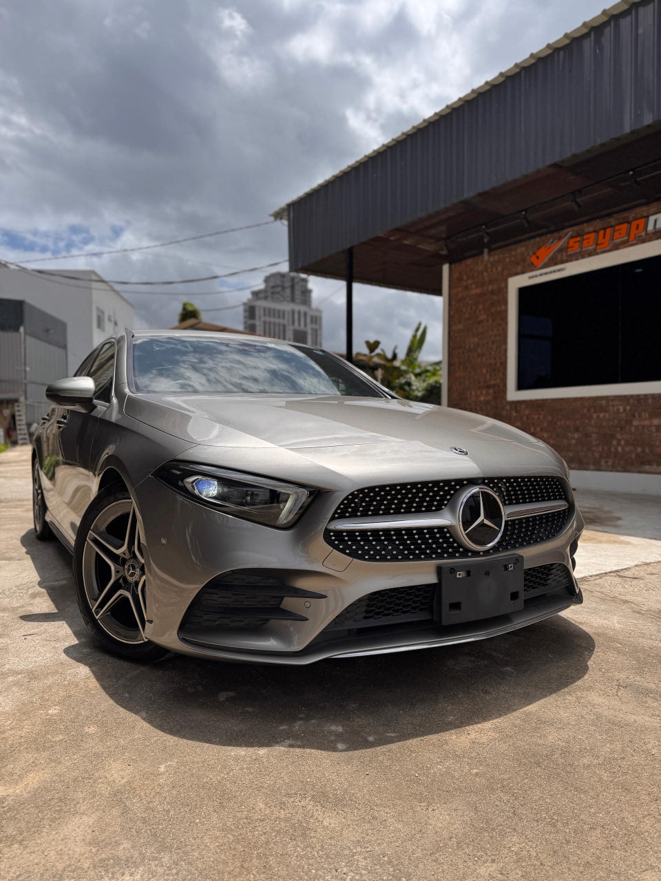 2020 MERCEDES BENZ A180 AMG SEDAN 1.3T