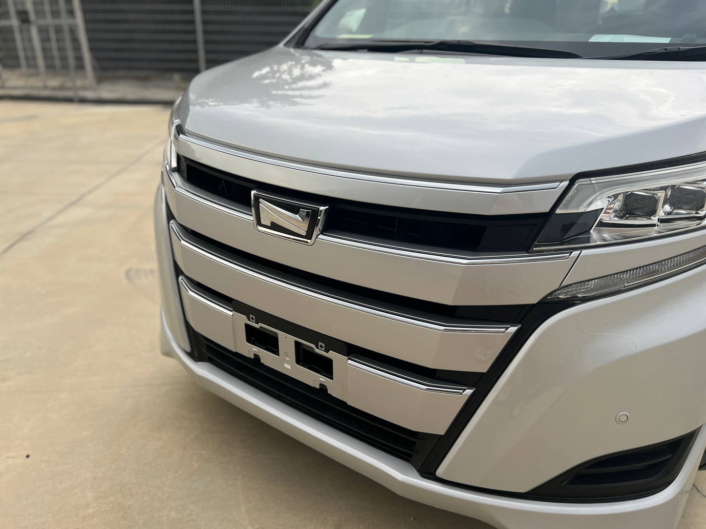 2021 TOYOTA NOAH 2.0X