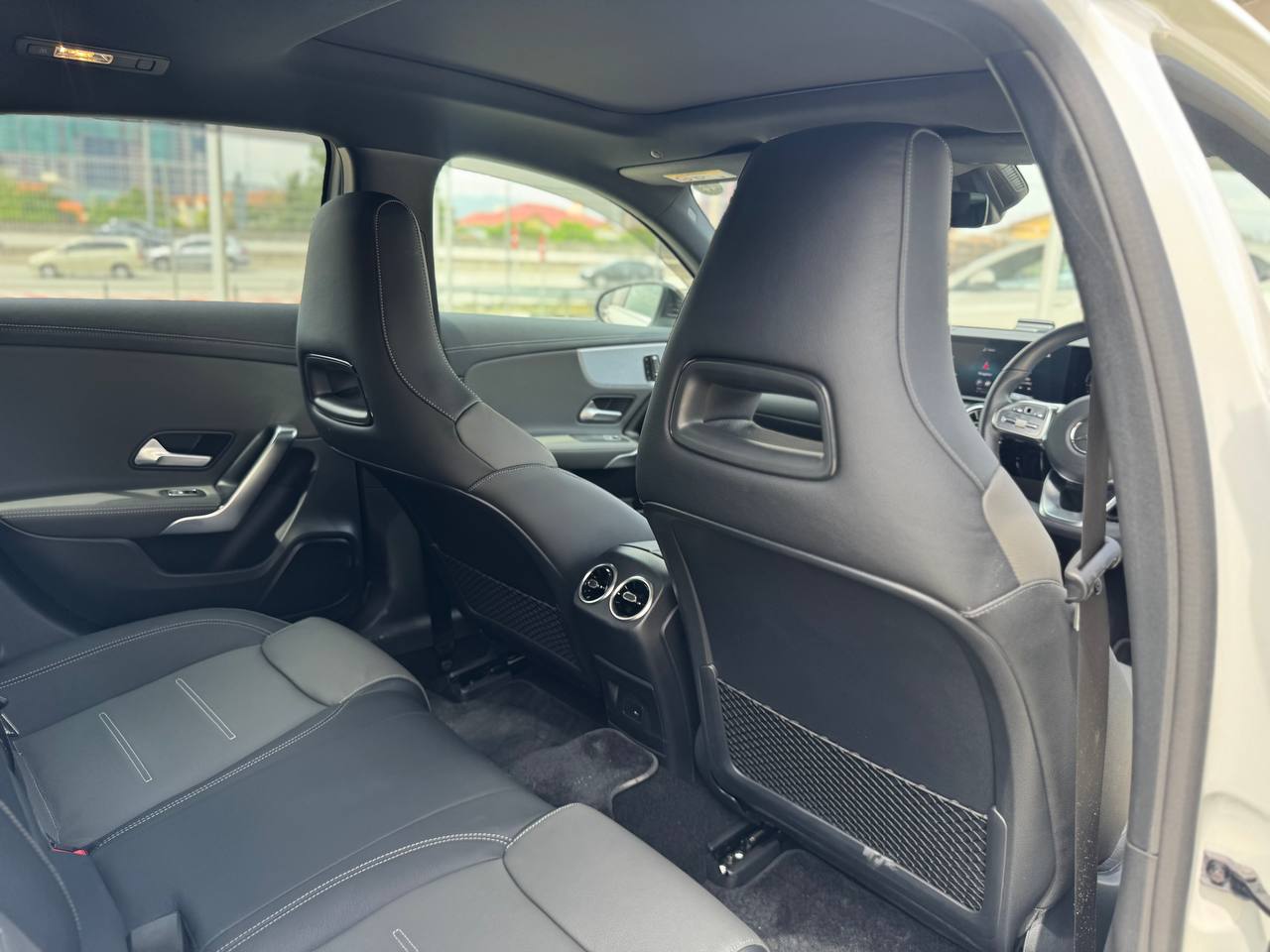 2022 MERCEDES BENZ A180 AMG 1.3T LEATHER EXCLUSIVE PACKAGE
