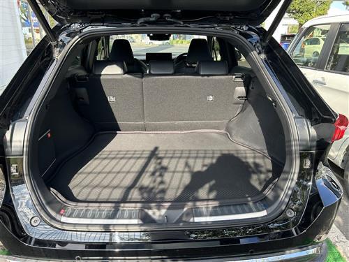 (MERDEKA SALES) 2021 TOYOTA HARRIER 2.0 Z LEATHER (AT)
