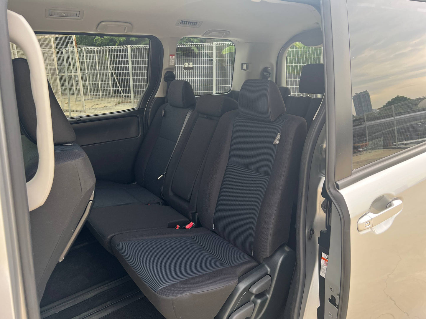 2021 TOYOTA NOAH 2.0X