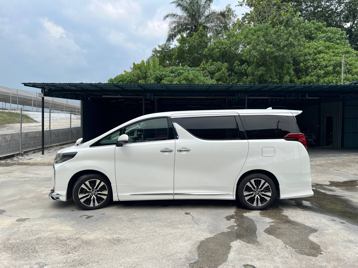 (MERDEKA SALES) 2022 TOYOTA ALPHARD 2.5 SC MODELLISTA