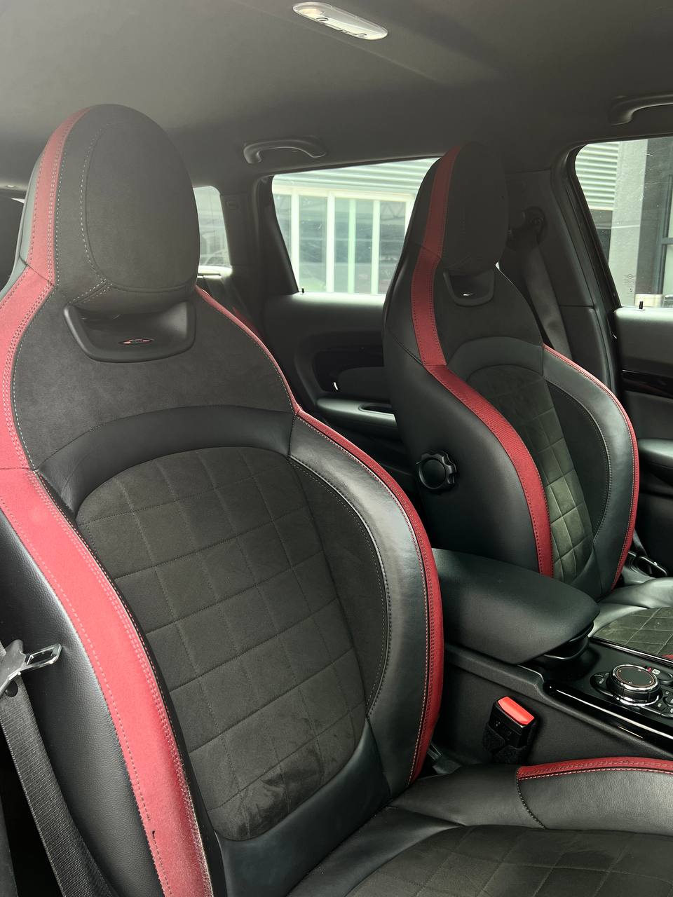 2018 MINI COOPER CLUBMAN 2.0 JCW ALL4 (BLACK)