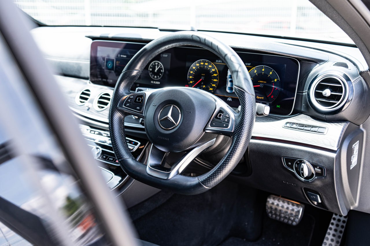 2018 MERCEDES BENZ E200 AMG SPORT 2.0 T ADVANCE PACKAGE