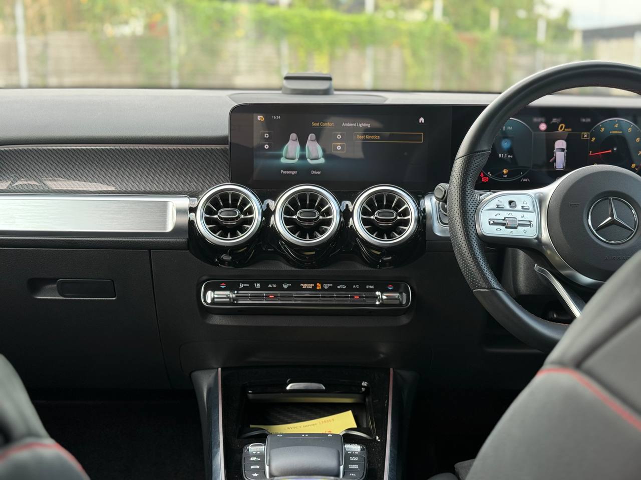 2021 MERCEDES BENZ GLB180 AMG LINE 1.3T