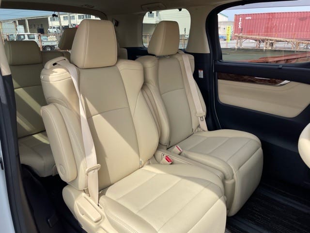 2020 TOYOTA ALPHARD 2.5 G