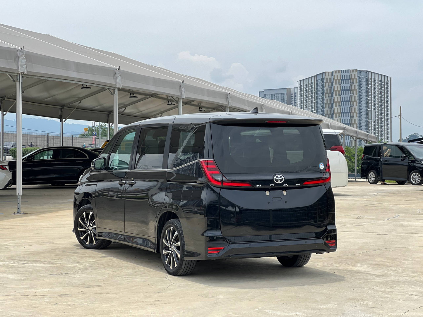 2022 TOYOTA VOXY 2.0 S-Z 2.0 DYNAMIC FORCE NEW MODEL