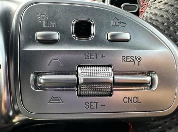 MERCEDES BENZ A180 AMG 1.3T