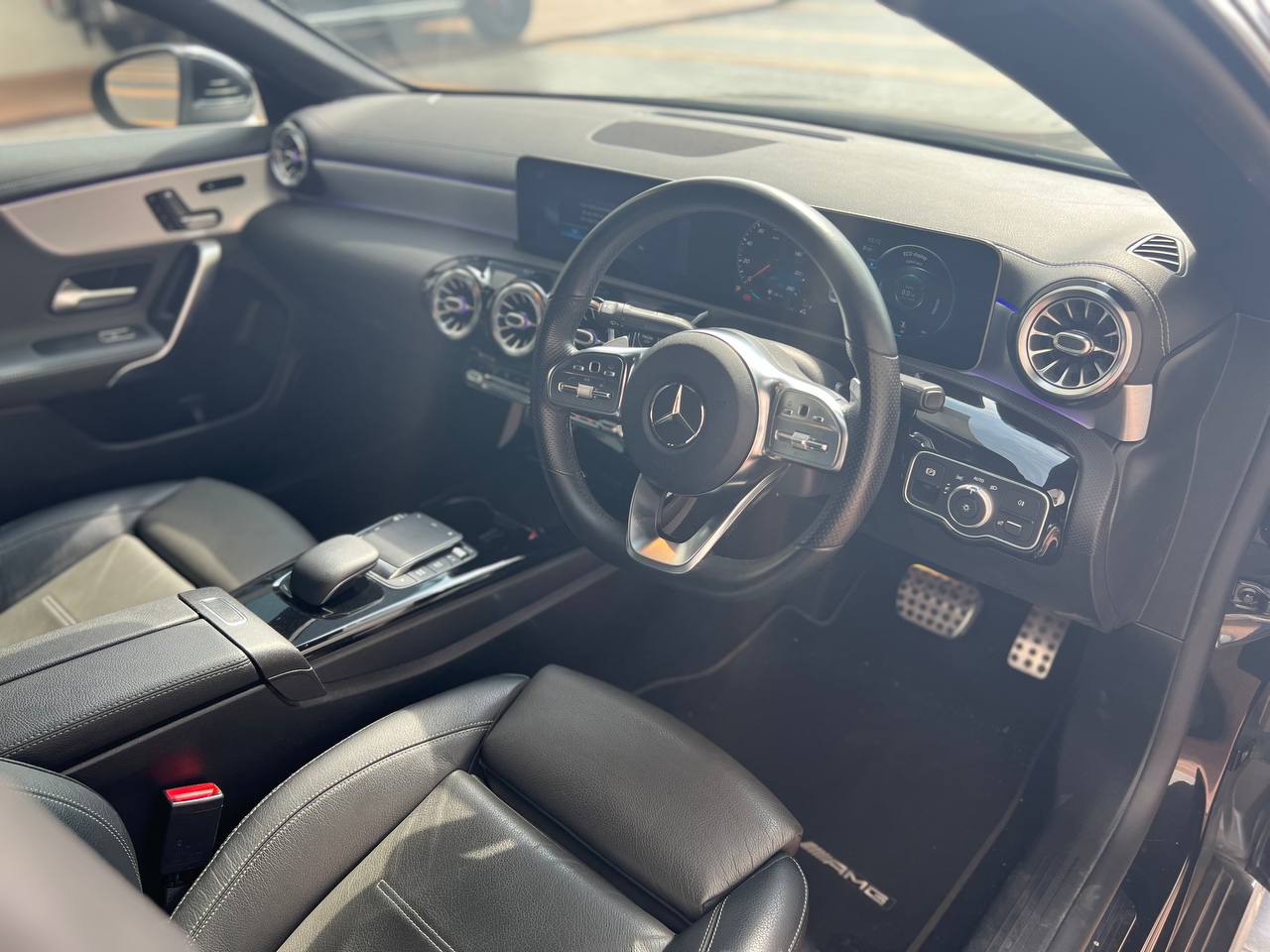 MERCEDES CLA250 AMG LINE 2.0T PREMIUM-PLUS