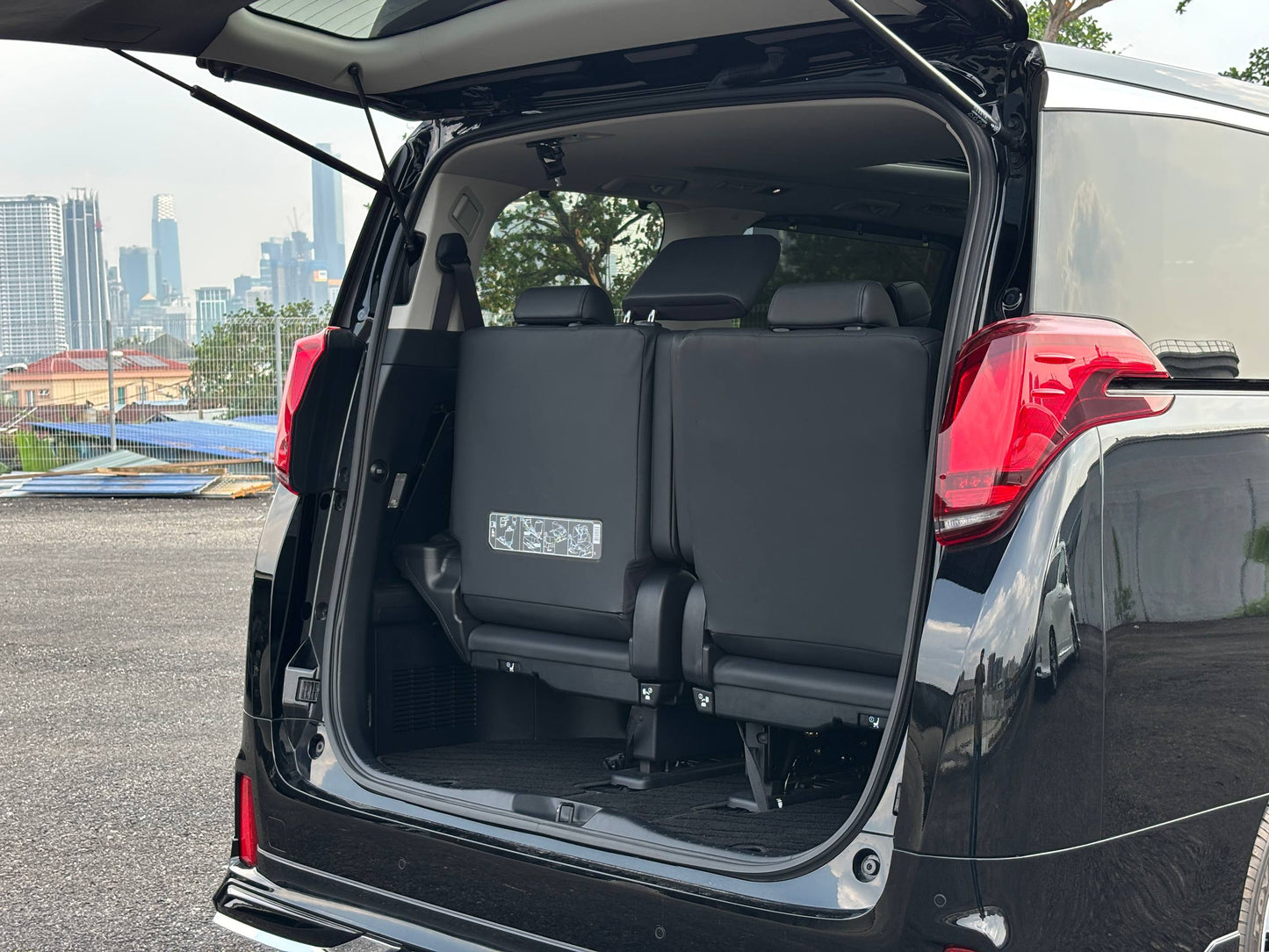 ALPHARD 2.5 SC PACKAGE MODELLISTA