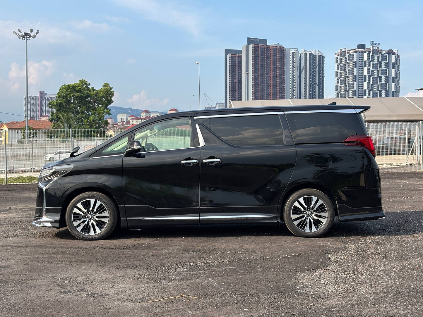 ALPHARD 2.5 SC PACKAGE MODELLISTA