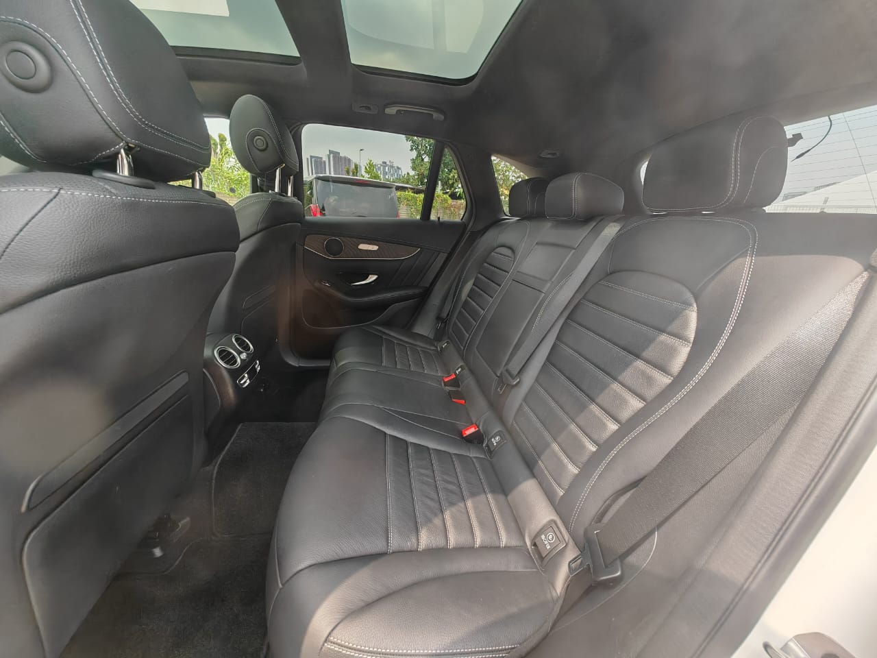 2022 MERCEDES BENZ GLC300 AMG LINE 4 MATIC 2.0T