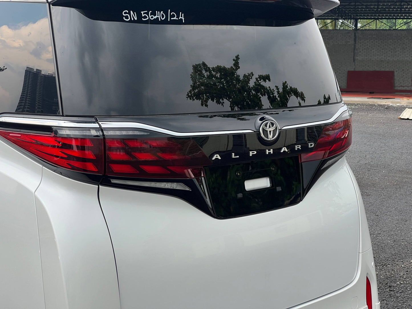 ALPHARD 2.5 Z NEW MODEL
