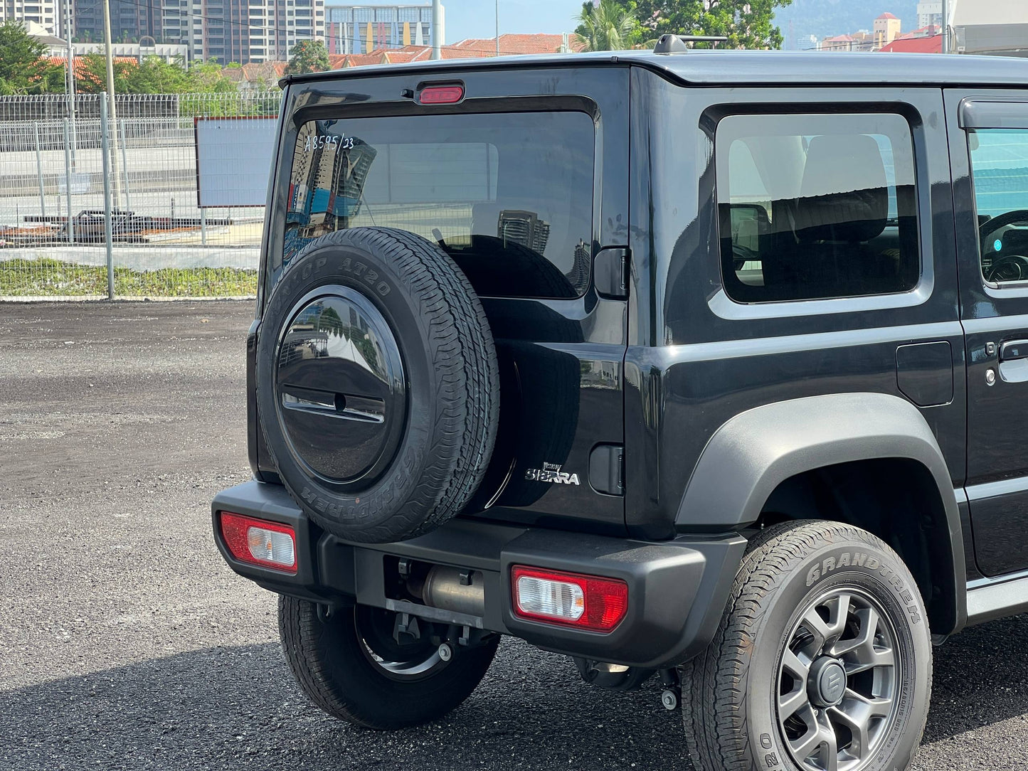 SUZUKI JIMNY SIERRA 1.5 JC 4WD