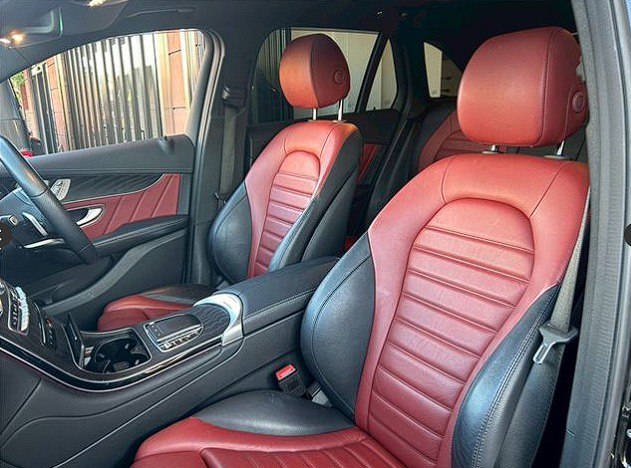 MERCEDES-BENZ GLC300 AMG LINE 4MATIC 2.0T