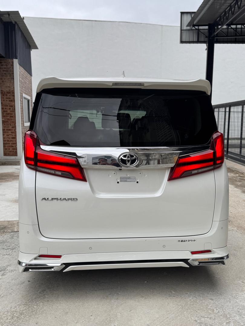TOYOTA ALPHARD 2.5 G