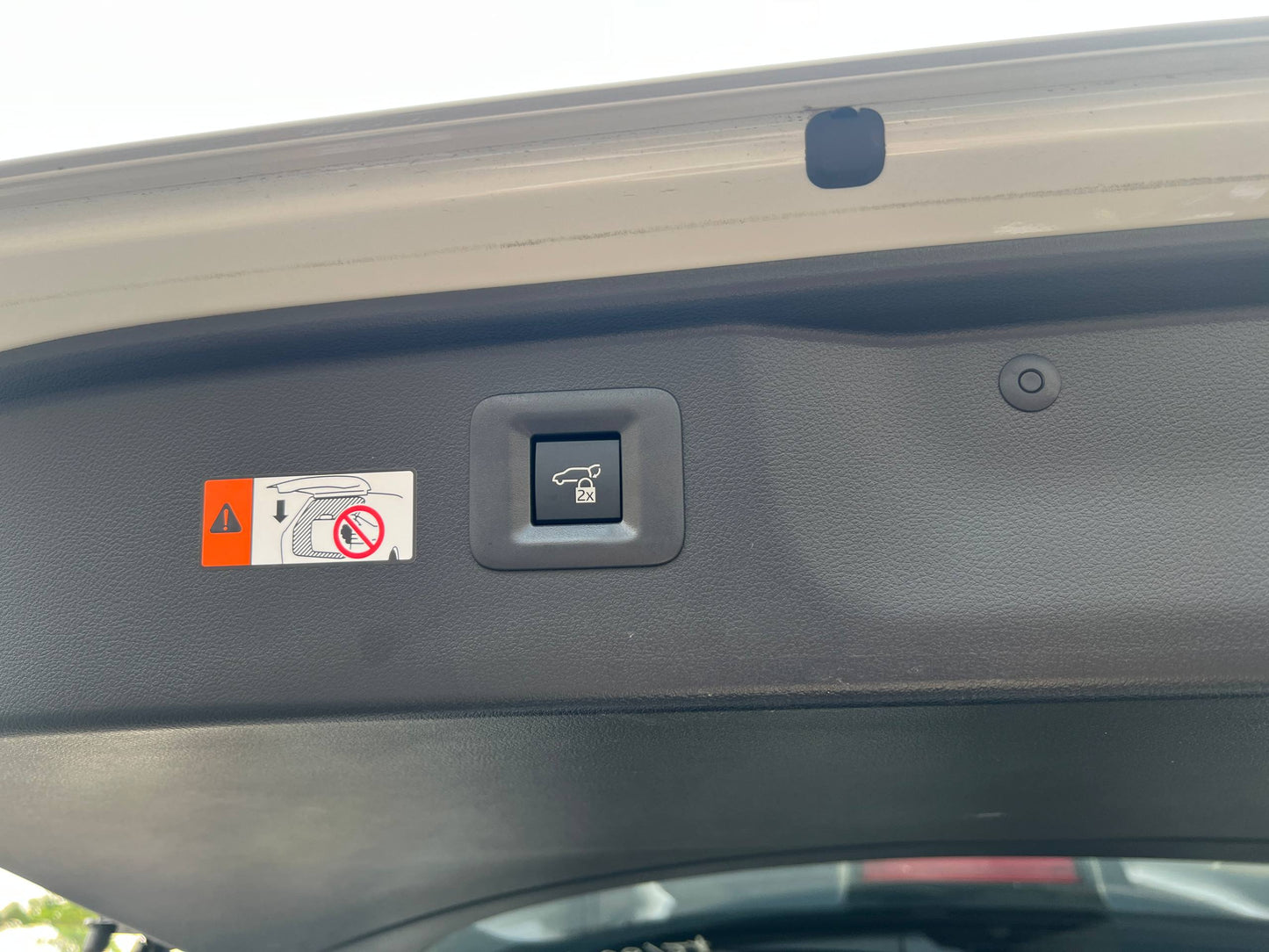 ALPHARD 2.5 Z (NEW MODEL)