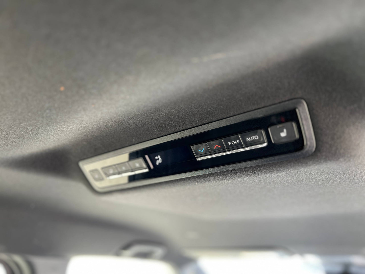 2022 TOYOTA VOXY 2.0 S-Z 2.0 DYNAMIC FORCE NEW MODEL