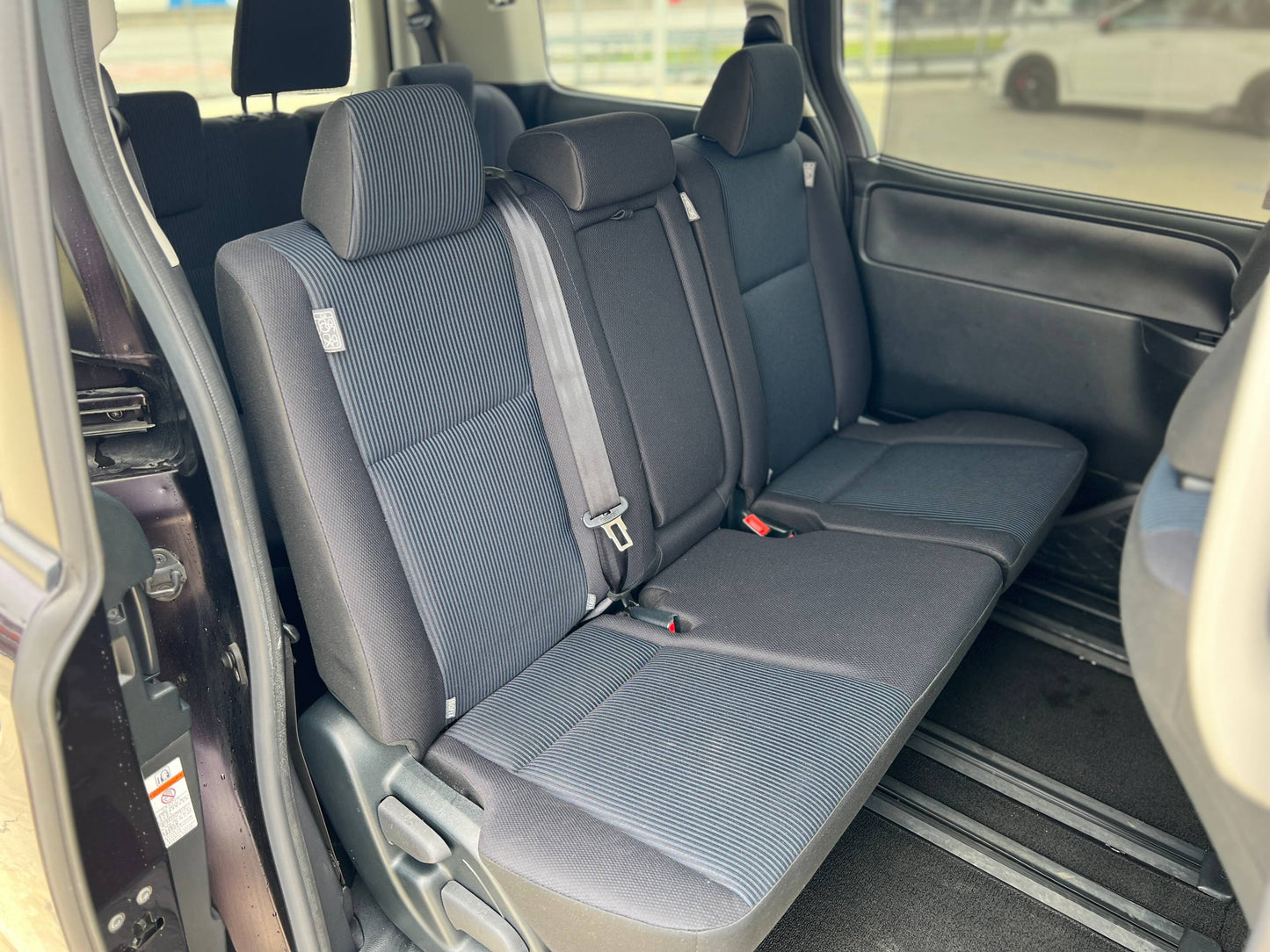 2021 TOYOTA NOAH 2.0X