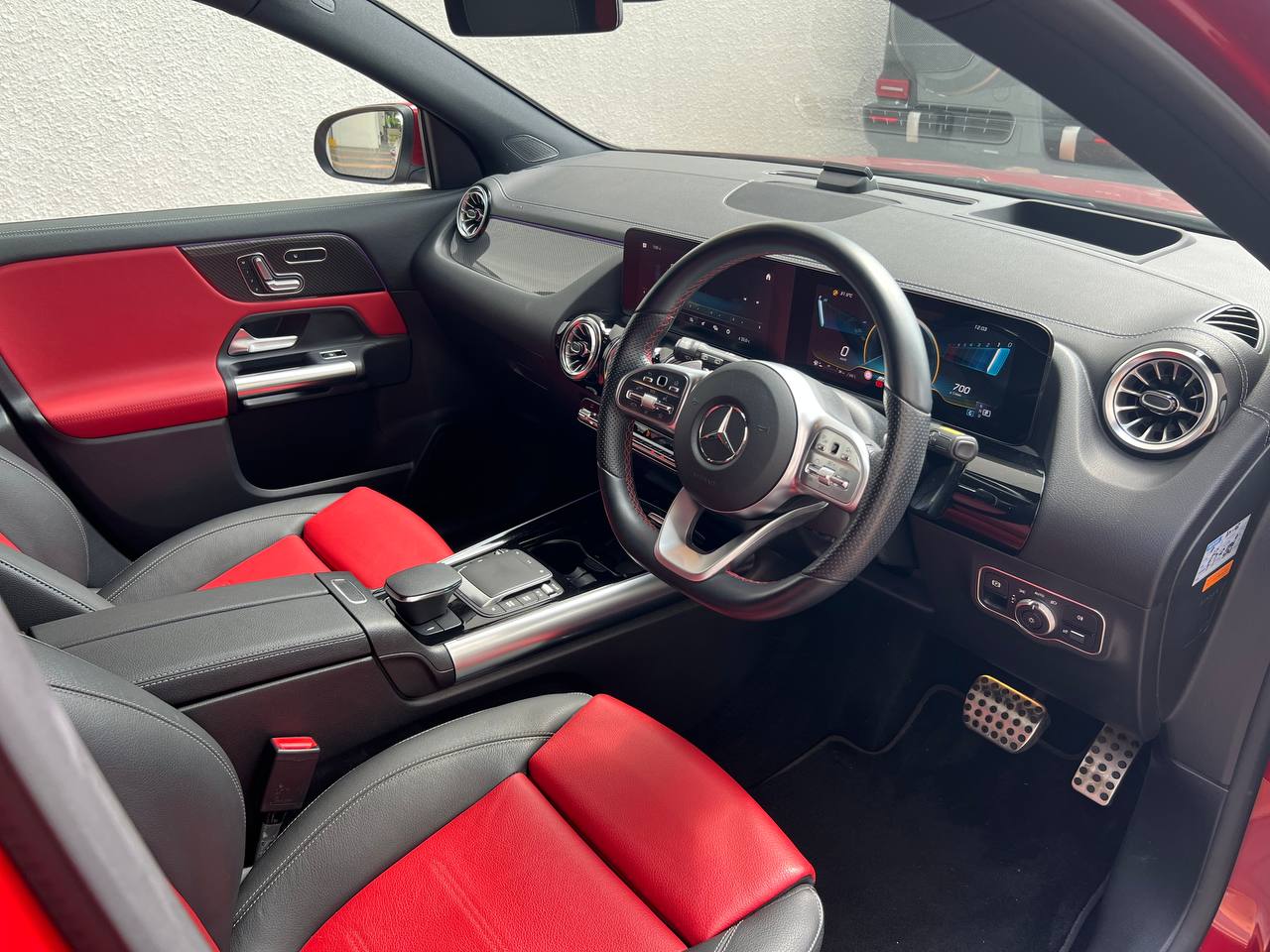 MERCEDES-BENZ GLA35 2.0