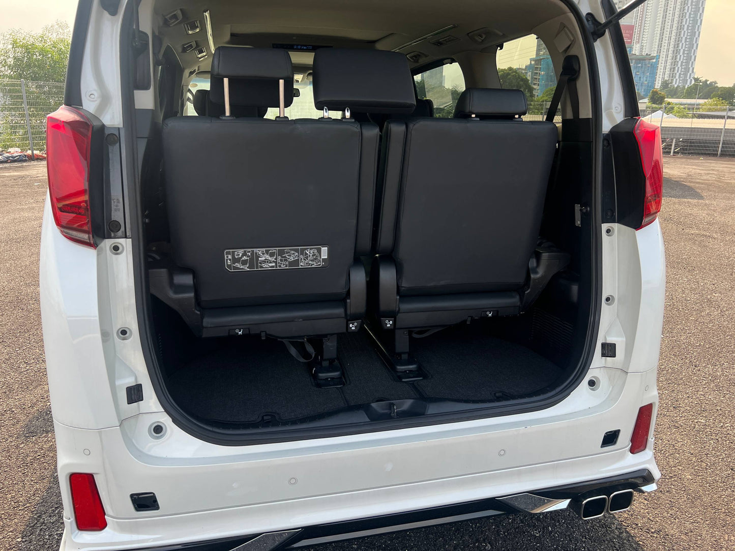 ALPHARD 2.5 SC PACKAGE MODELLISTA