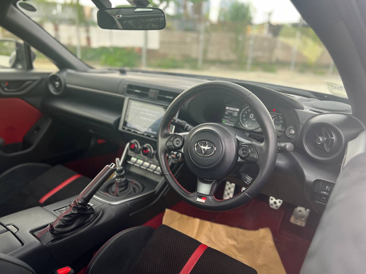 2022 TOYOTA GR86 2.4 RZ (6MT)