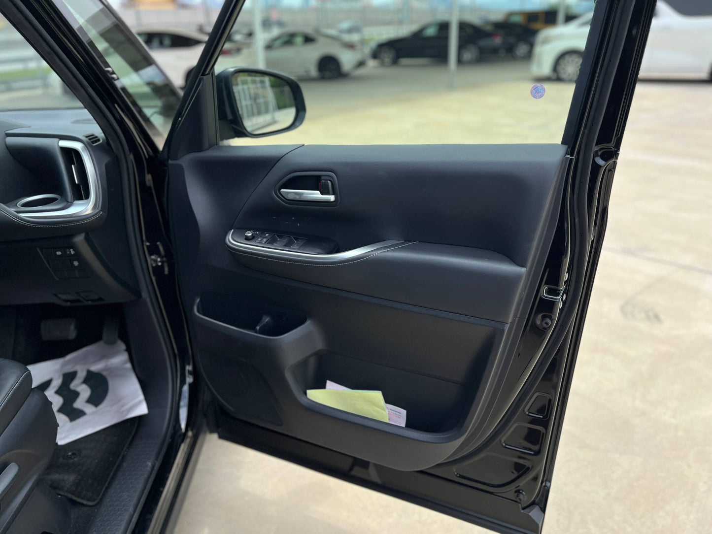 2022 TOYOTA VOXY 2.0 S-Z 2.0 DYNAMIC FORCE NEW MODEL