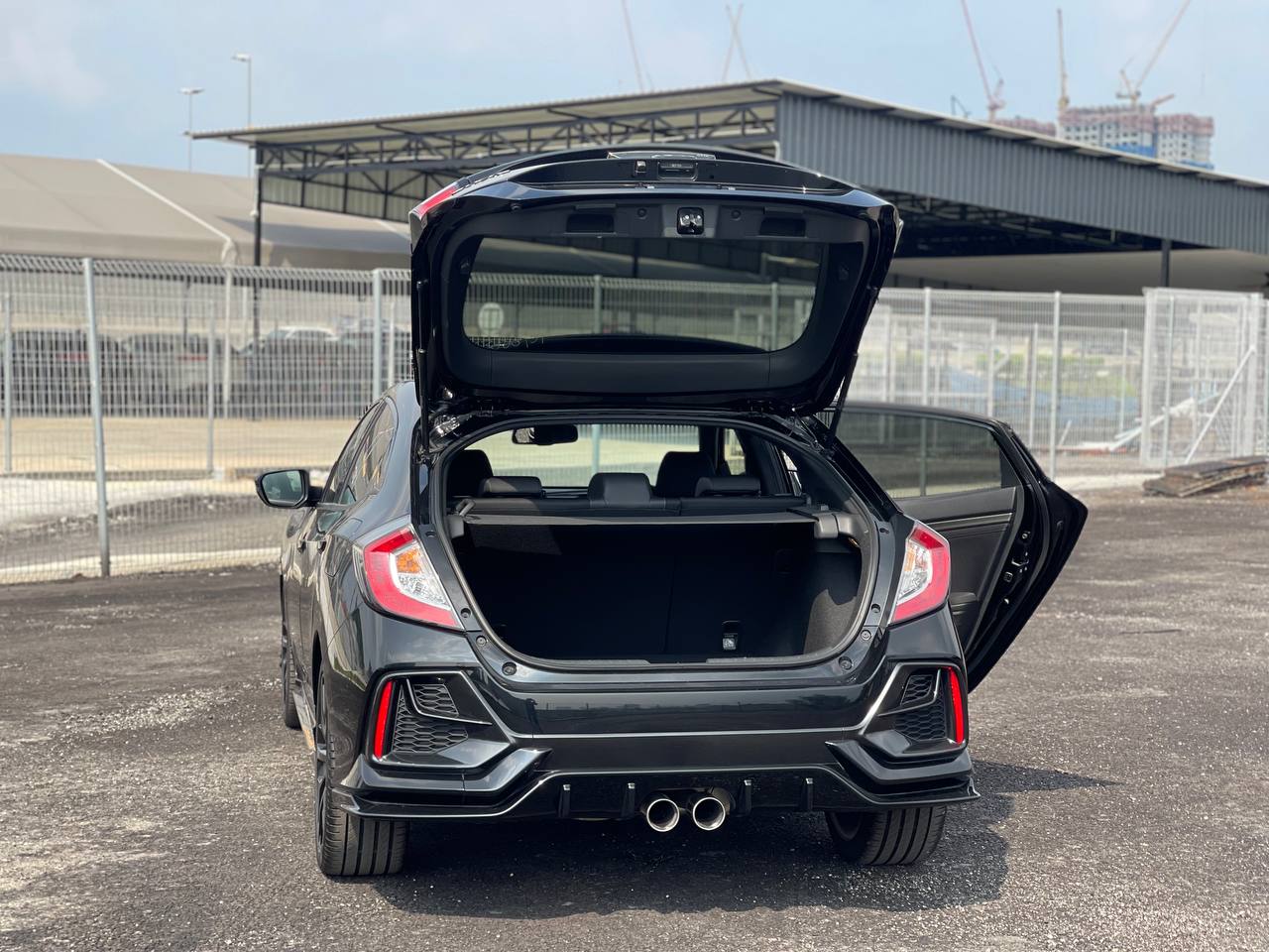 CIVIC HATCHBACK 1.5T FK7 (AT)